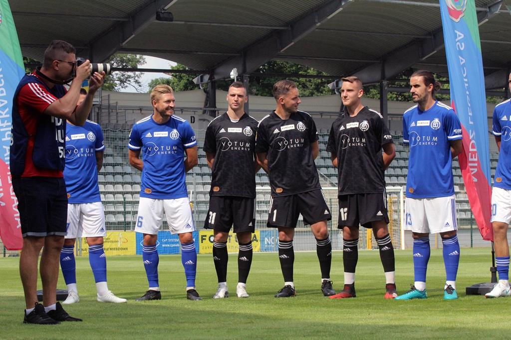 Kibice przywitali Miedź przed startem sezonu 2021/2022