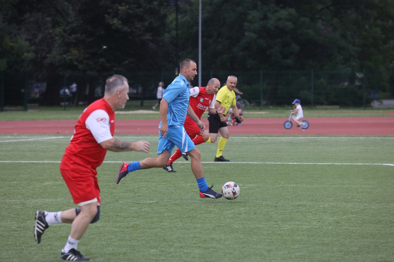 Oldboje zagrali turniej z okazji 50-lecia Miedzi Legnica