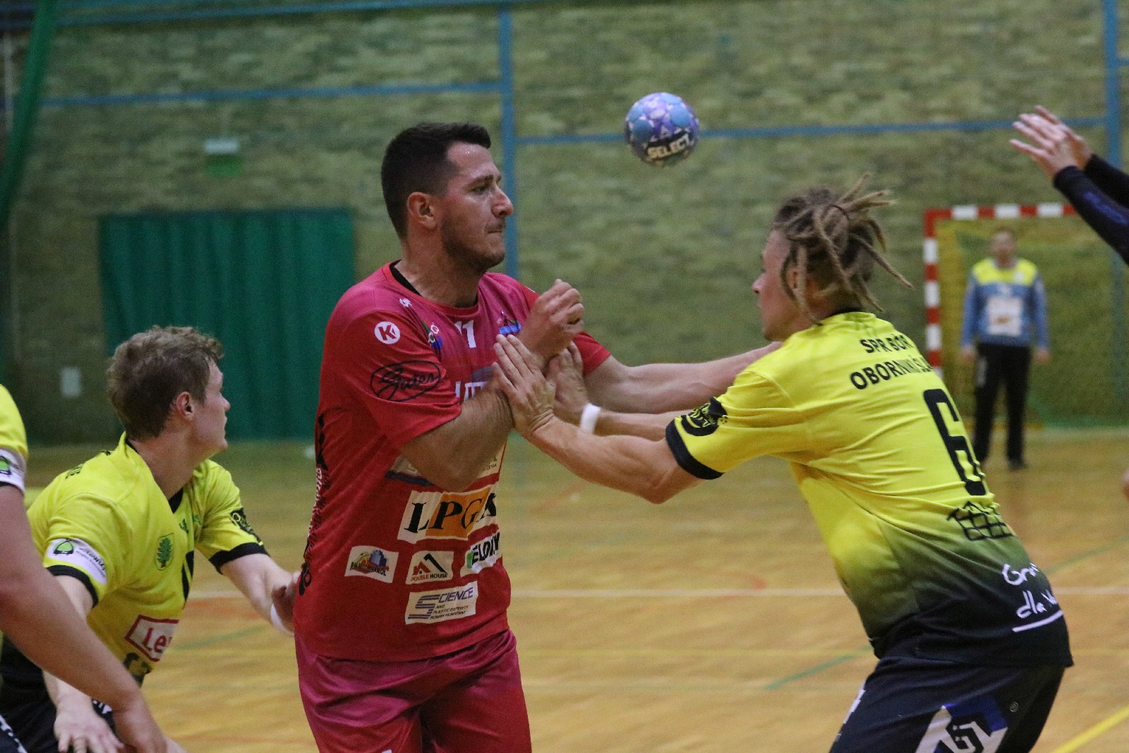 Siódemka Miedź Huras Legnica wygrywa z Borem Oborniki Śląskie