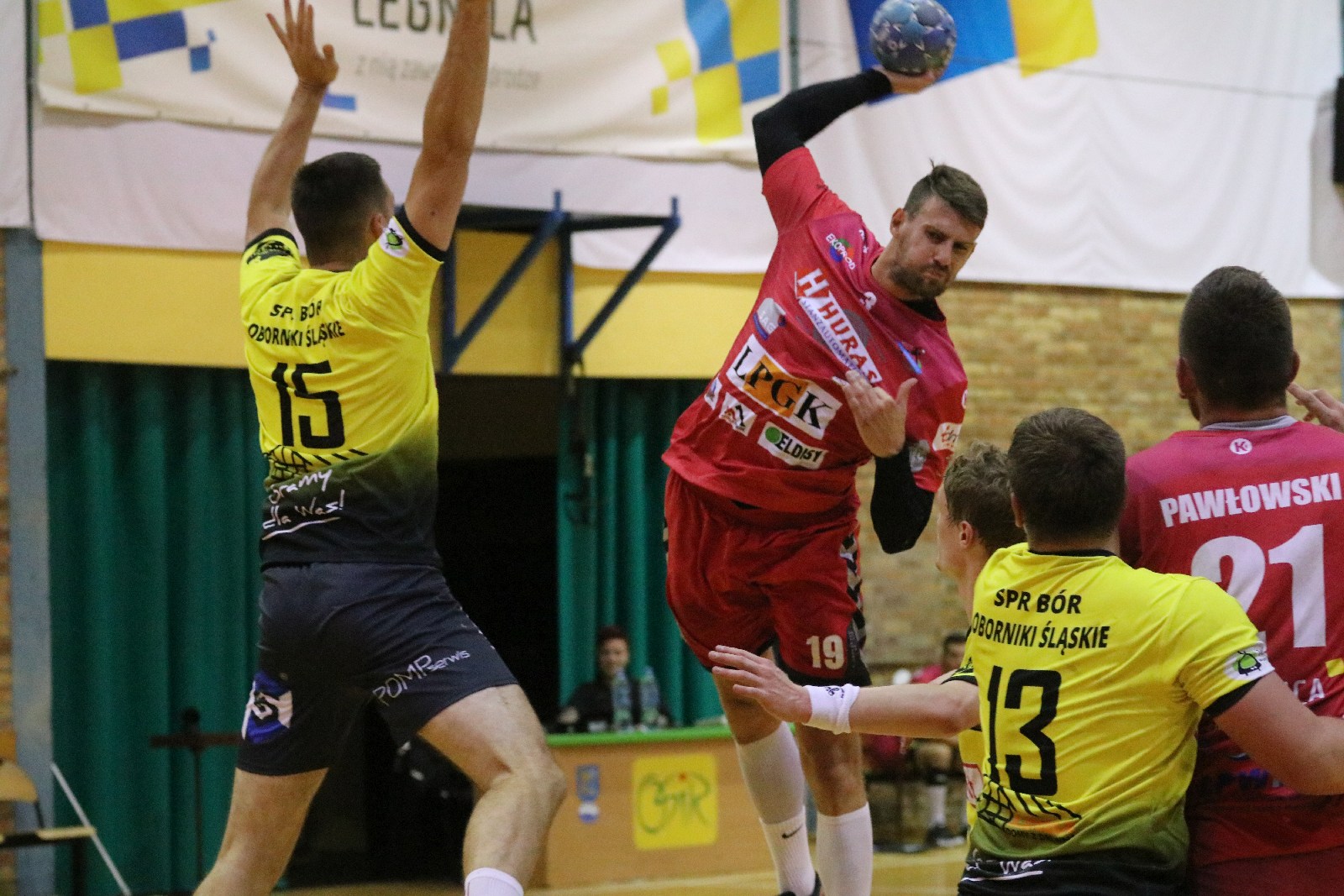 Siódemka Miedź Huras Legnica wygrywa z Borem Oborniki Śląskie