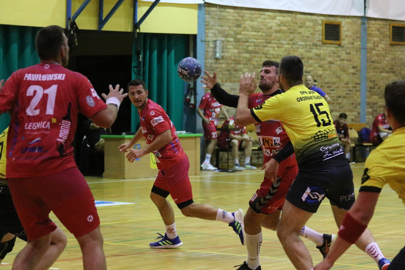 Siódemka Miedź Huras Legnica wygrywa z Borem Oborniki Śląskie