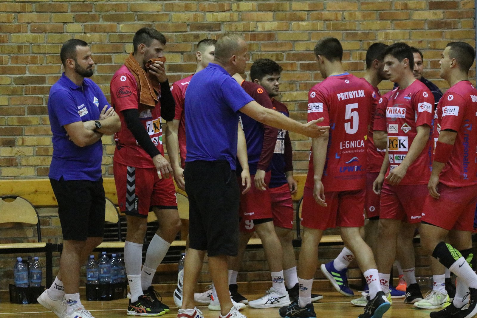 Siódemka Miedź Huras Legnica wygrywa z Borem Oborniki Śląskie