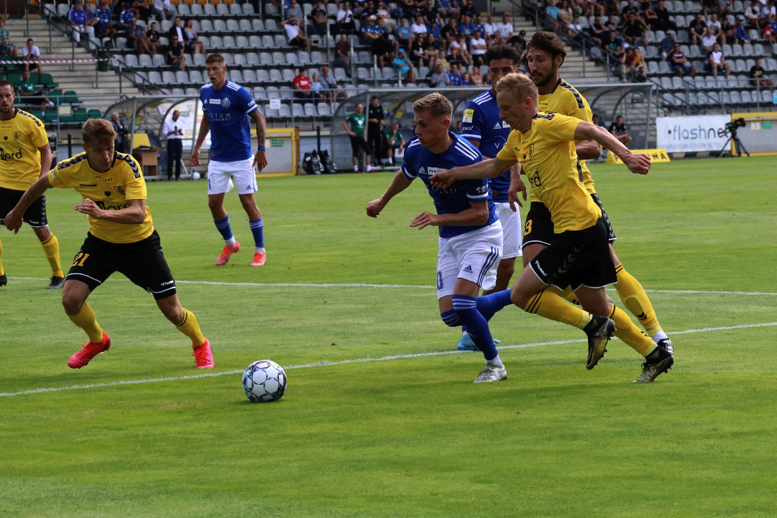 Miedź Legnica wygrywa z GKS-em Katowice 1:0 po bramce Makucha