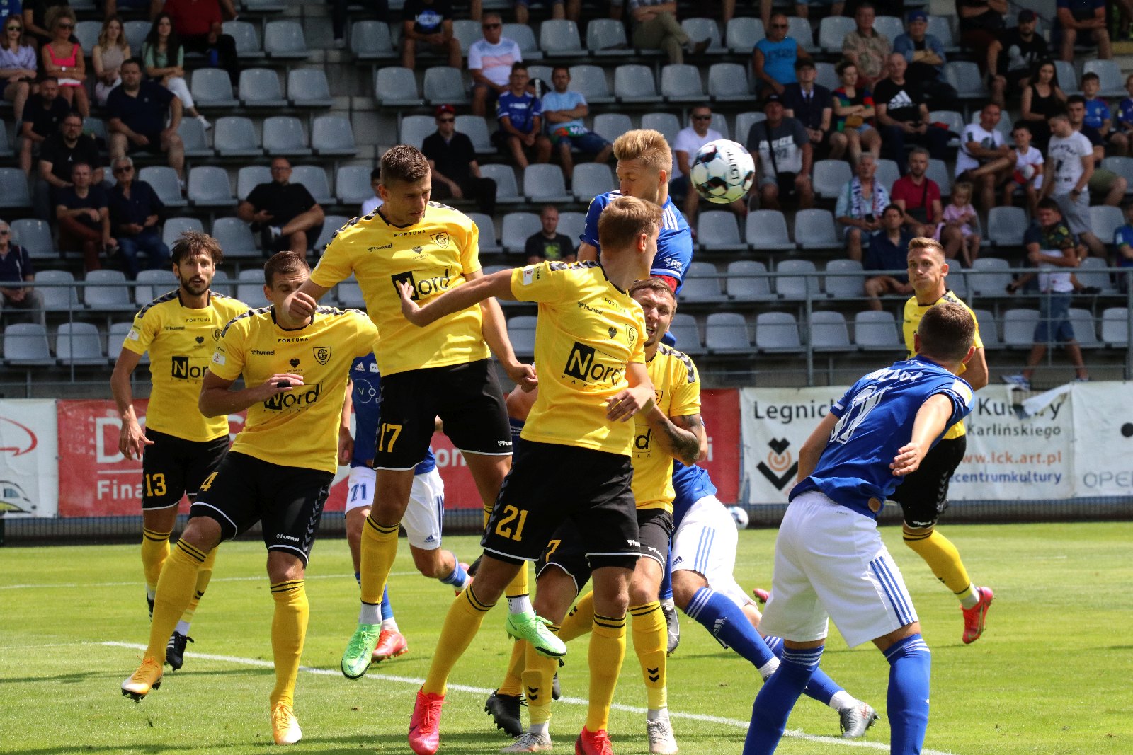Miedź Legnica wygrywa z GKS-em Katowice 1:0 po bramce Makucha