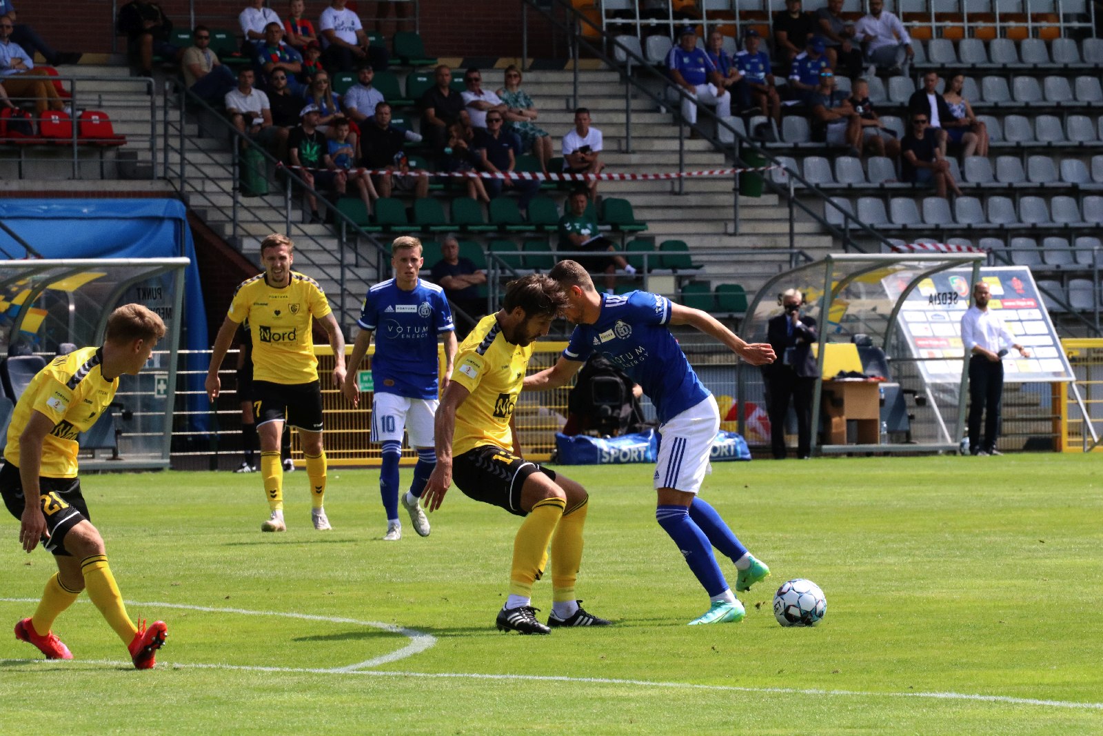 Miedź Legnica wygrywa z GKS-em Katowice 1:0 po bramce Makucha