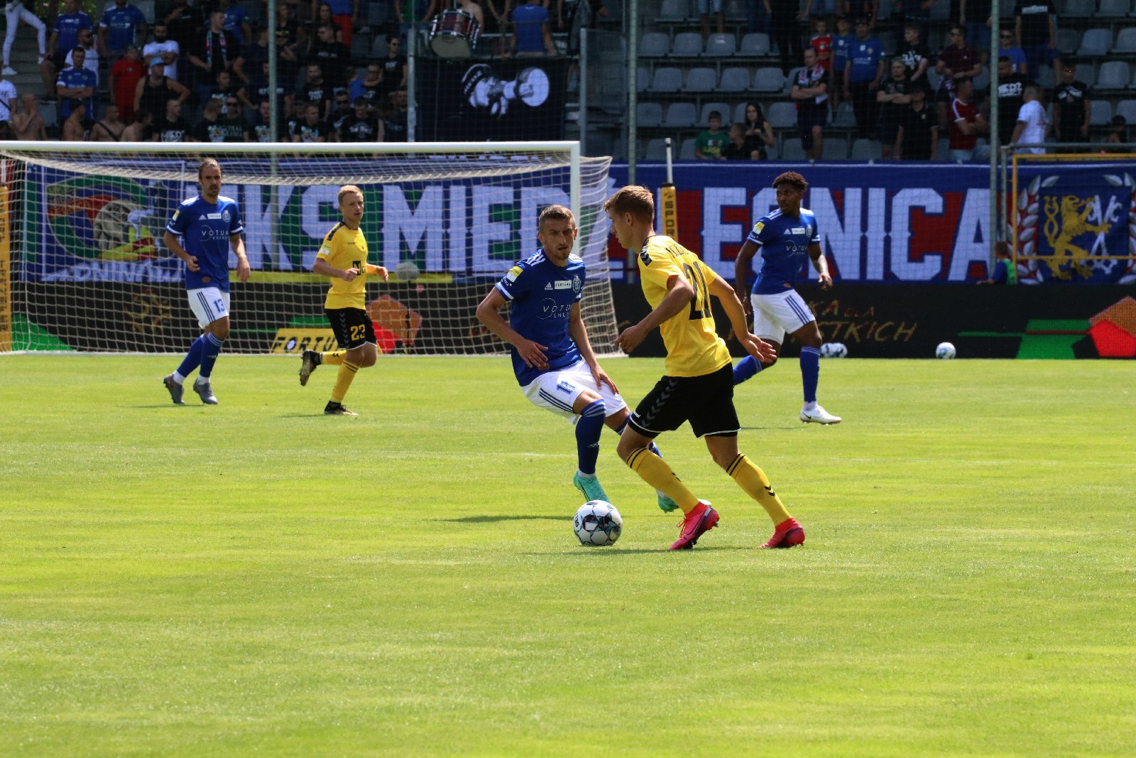 Miedź Legnica wygrywa z GKS-em Katowice 1:0 po bramce Makucha