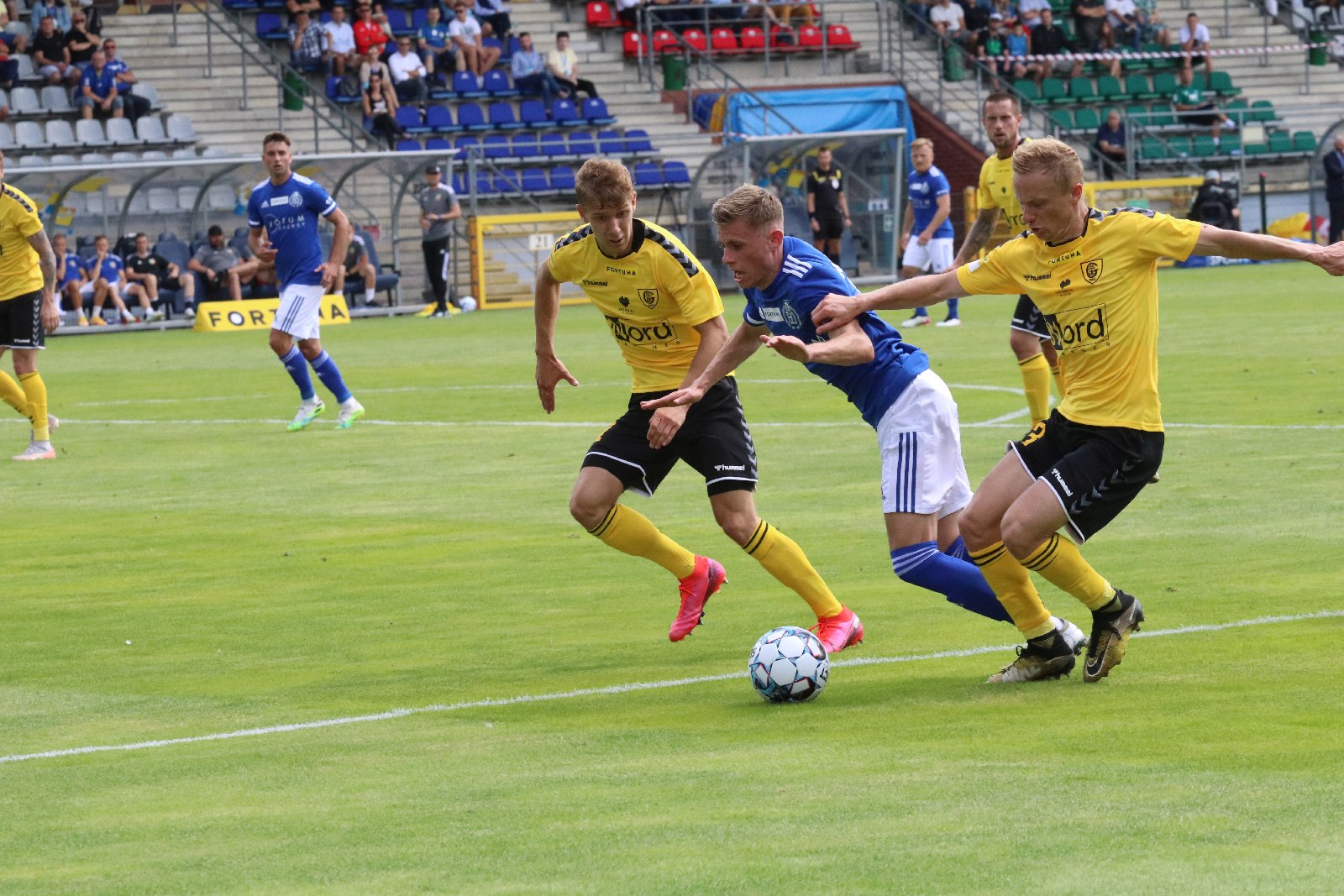 Miedź Legnica wygrywa z GKS-em Katowice 1:0 po bramce Makucha