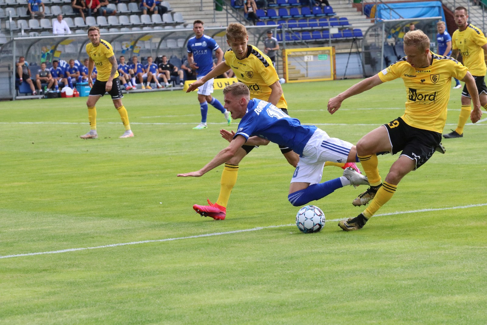 Miedź Legnica wygrywa z GKS-em Katowice 1:0 po bramce Makucha