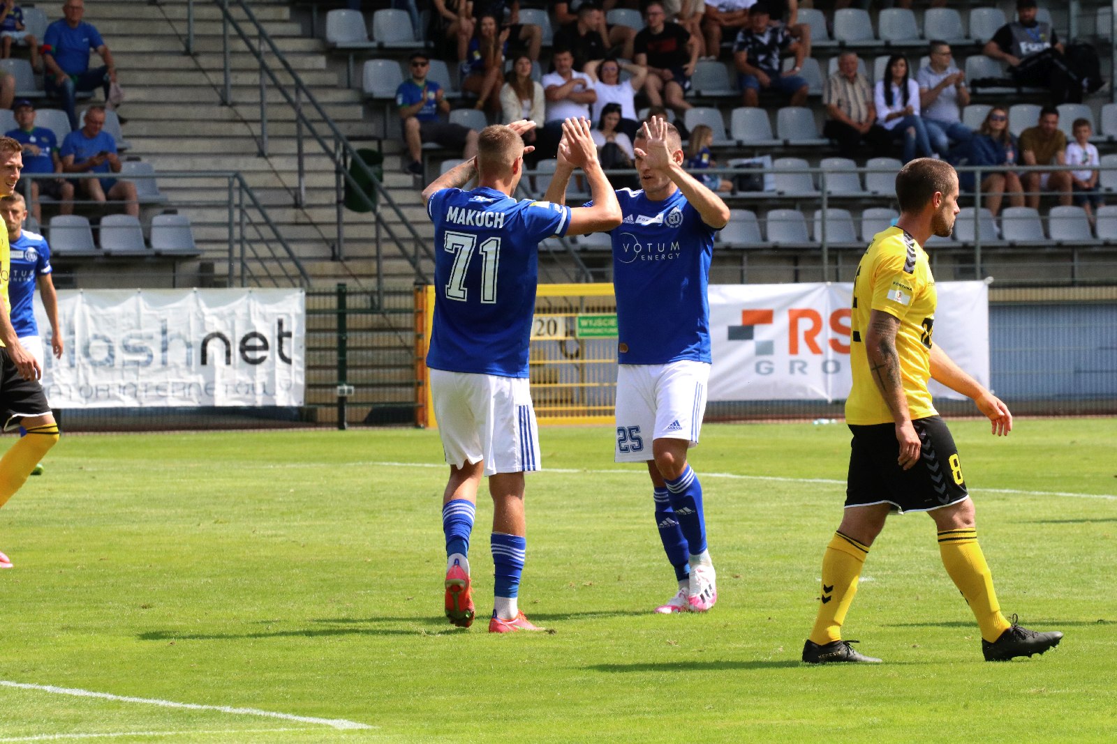 Miedź Legnica wygrywa z GKS-em Katowice 1:0 po bramce Makucha