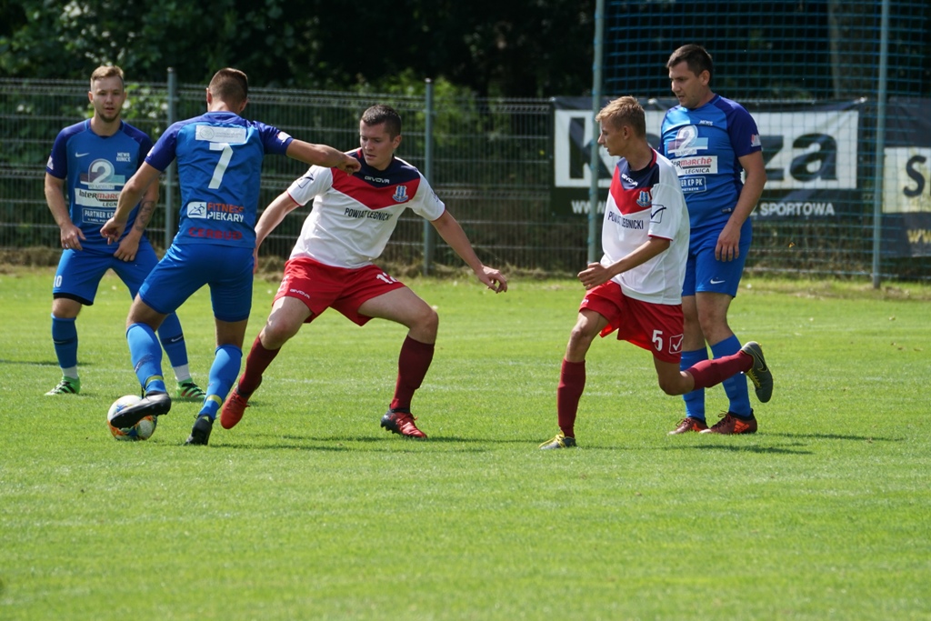 Kaczawa Bieniowice z Pucharem Wójta Gminy Kunice       
