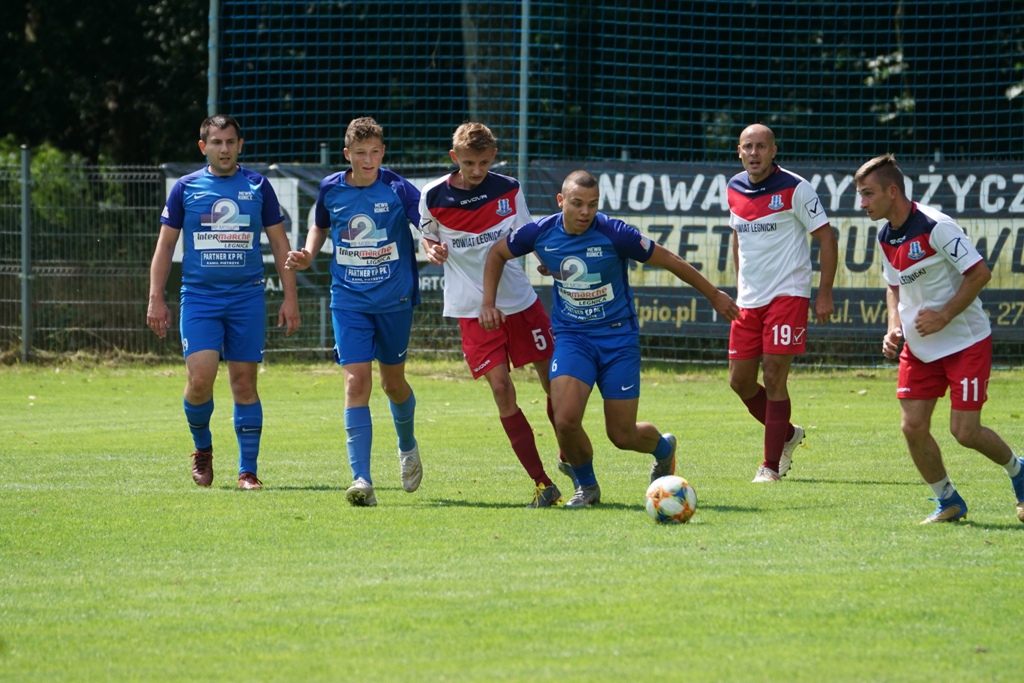 Kaczawa Bieniowice z Pucharem Wójta Gminy Kunice       
