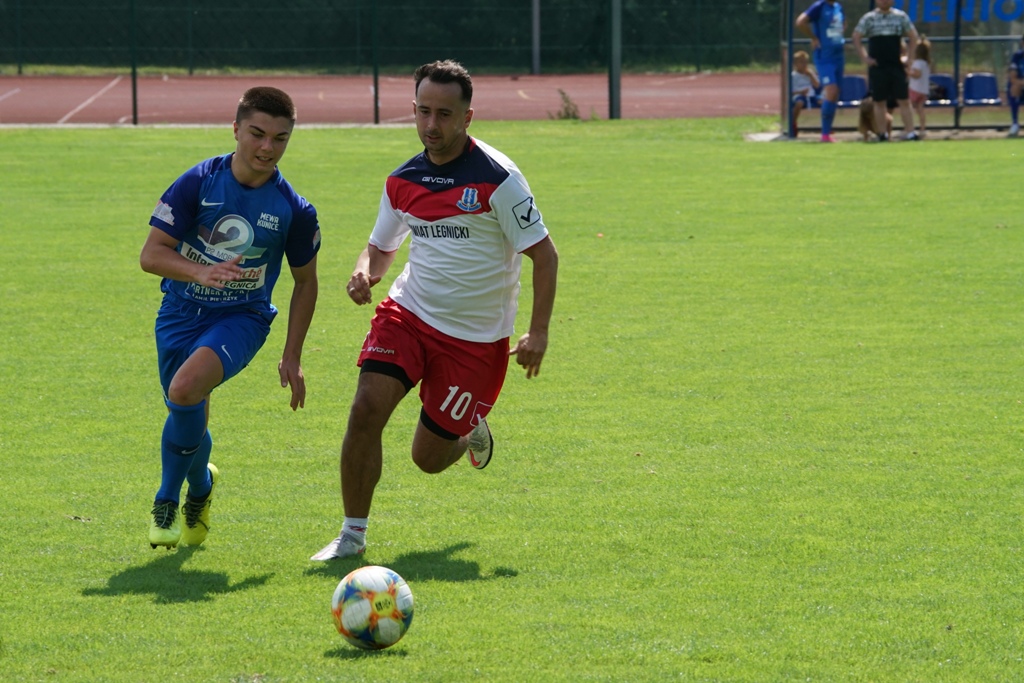 Kaczawa Bieniowice z Pucharem Wójta Gminy Kunice       
