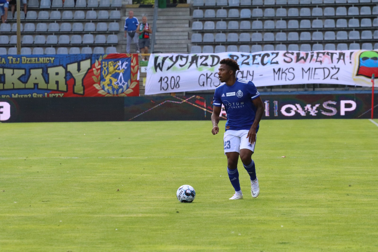 Miedź Legnica wygrywa z GKS-em Katowice 1:0 po bramce Makucha