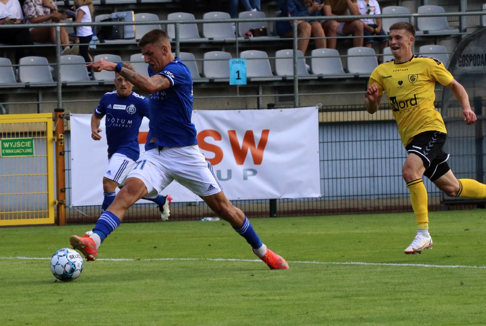 Miedź Legnica wygrywa z GKS-em Katowice 1:0 po bramce Makucha