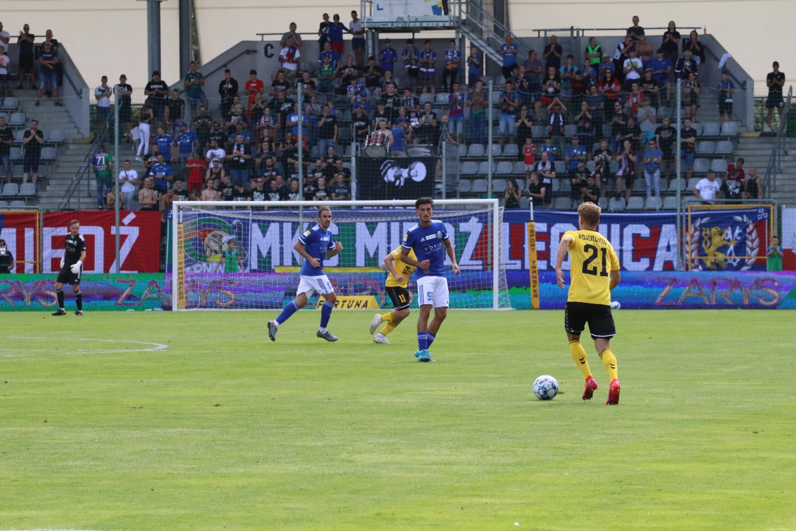 Miedź Legnica wygrywa z GKS-em Katowice 1:0 po bramce Makucha