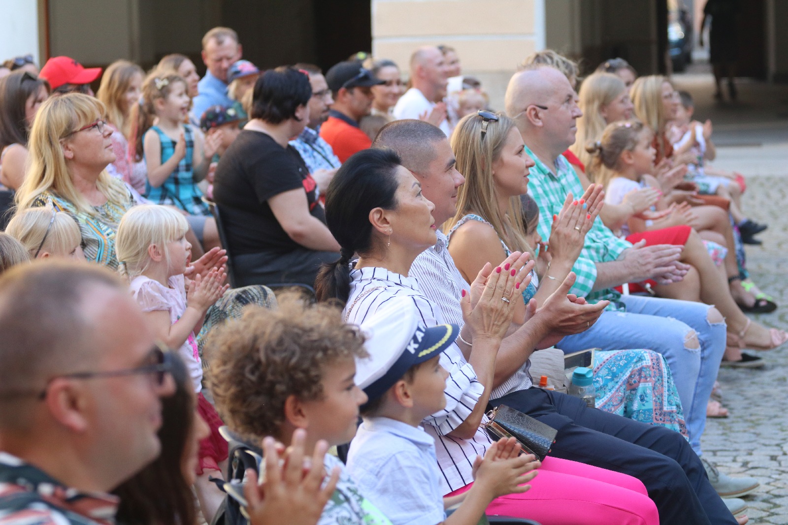 Przeboje Disneya zabrzmiały na dziedzińcu Akademii Rycerskiej