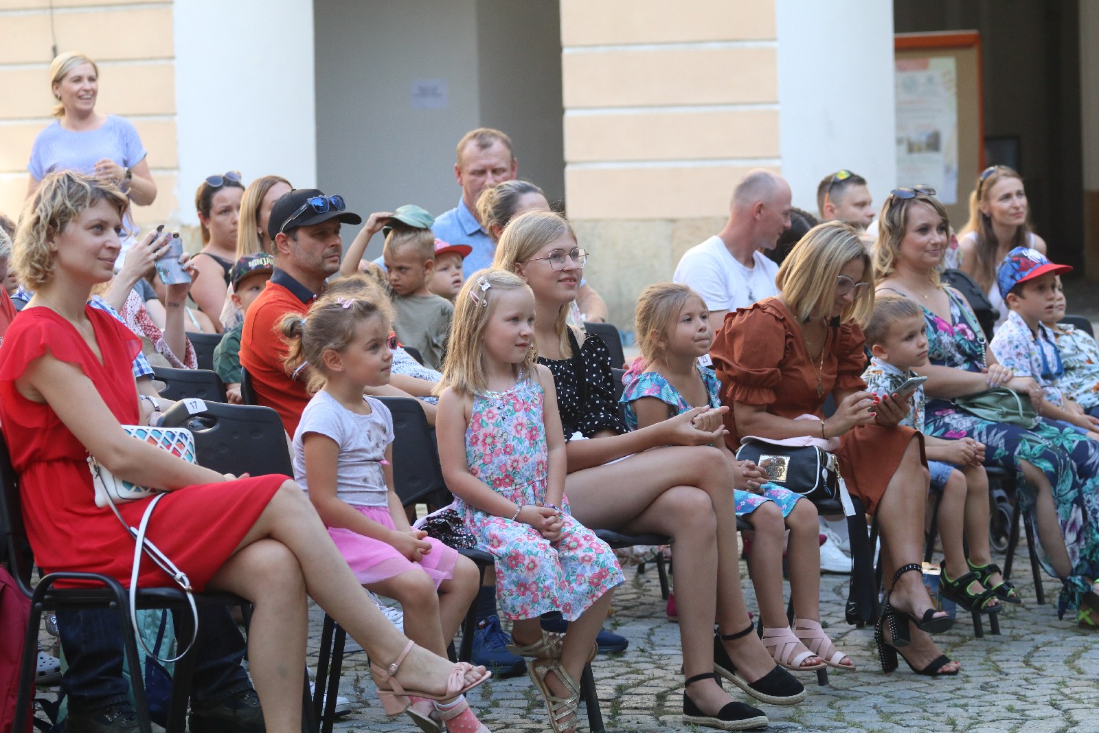 Przeboje Disneya zabrzmiały na dziedzińcu Akademii Rycerskiej