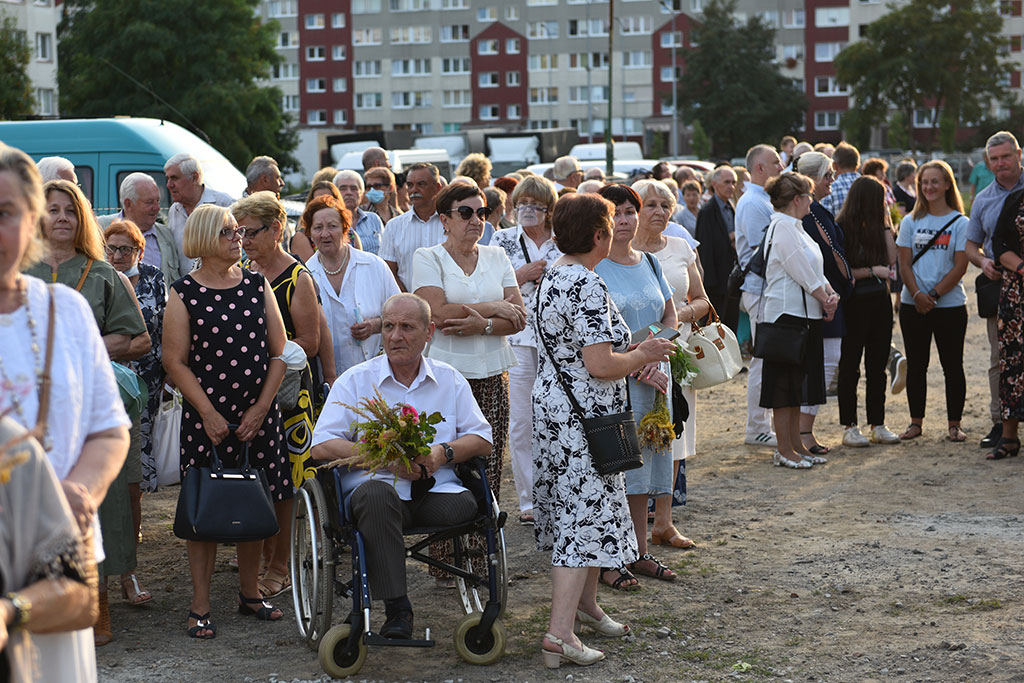 Uroczystość pobłogosławienia figury Matki Bożej Królowej Polski