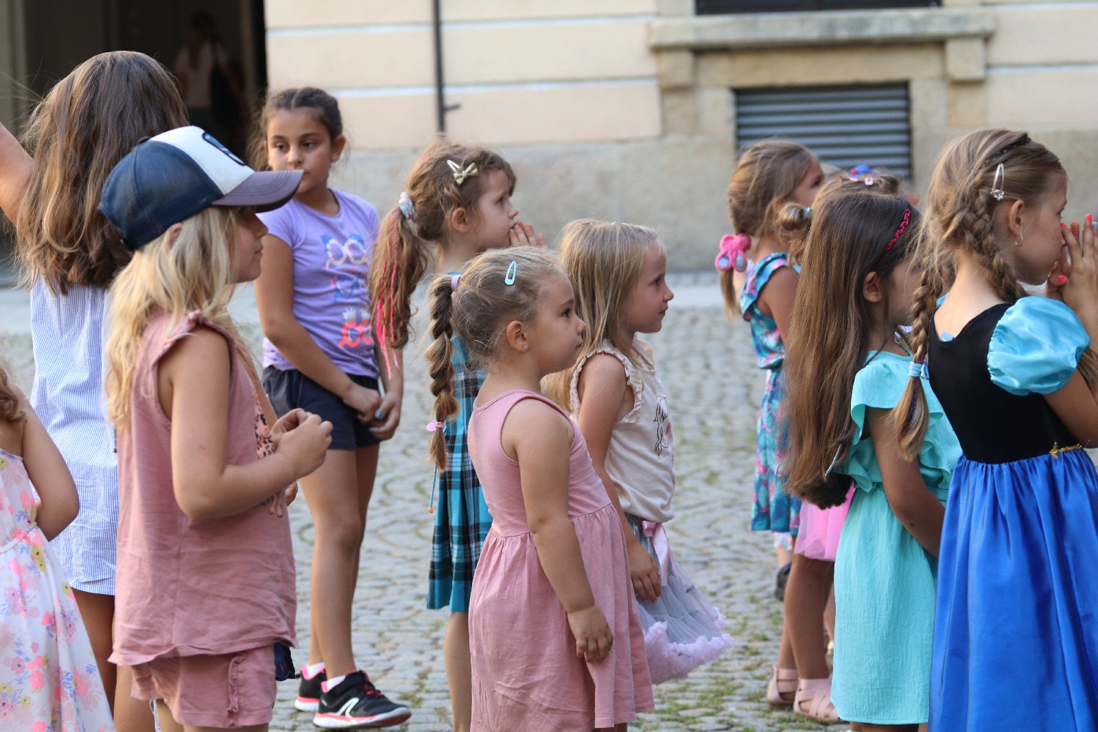 Przeboje Disneya zabrzmiały na dziedzińcu Akademii Rycerskiej