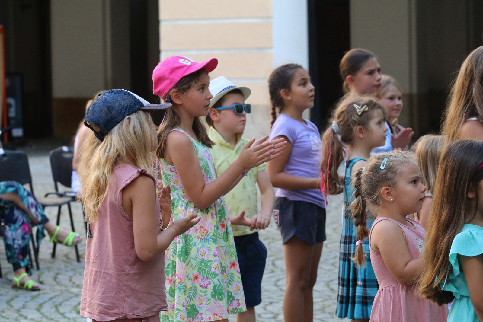 Przeboje Disneya zabrzmiały na dziedzińcu Akademii Rycerskiej