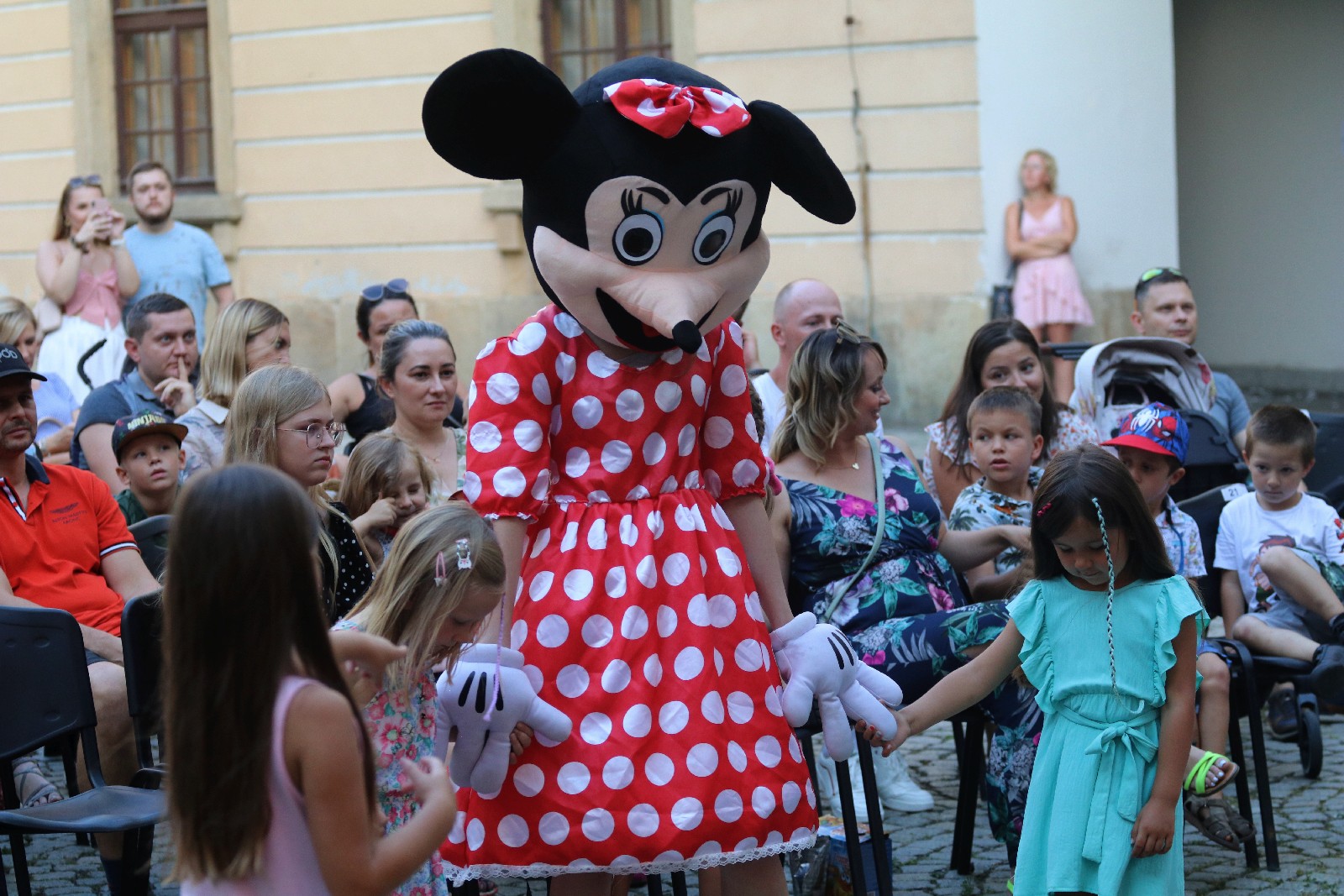 Przeboje Disneya zabrzmiały na dziedzińcu Akademii Rycerskiej