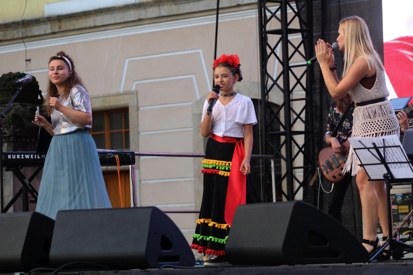 Przeboje Disneya zabrzmiały na dziedzińcu Akademii Rycerskiej