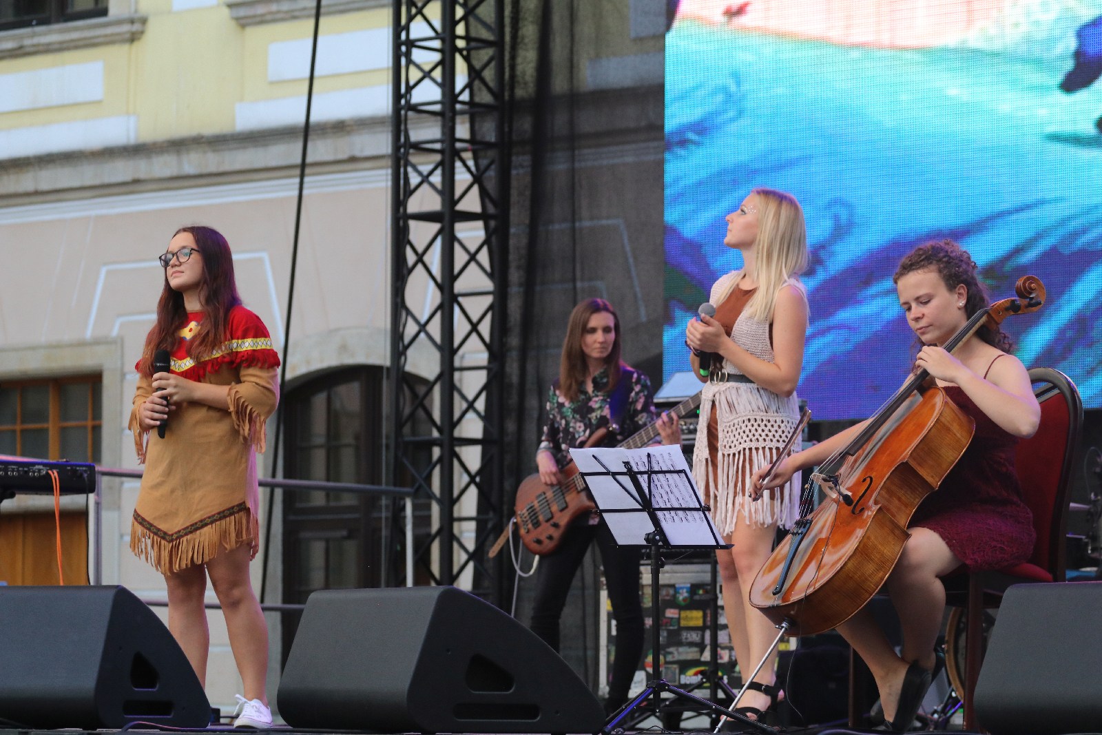 Przeboje Disneya zabrzmiały na dziedzińcu Akademii Rycerskiej