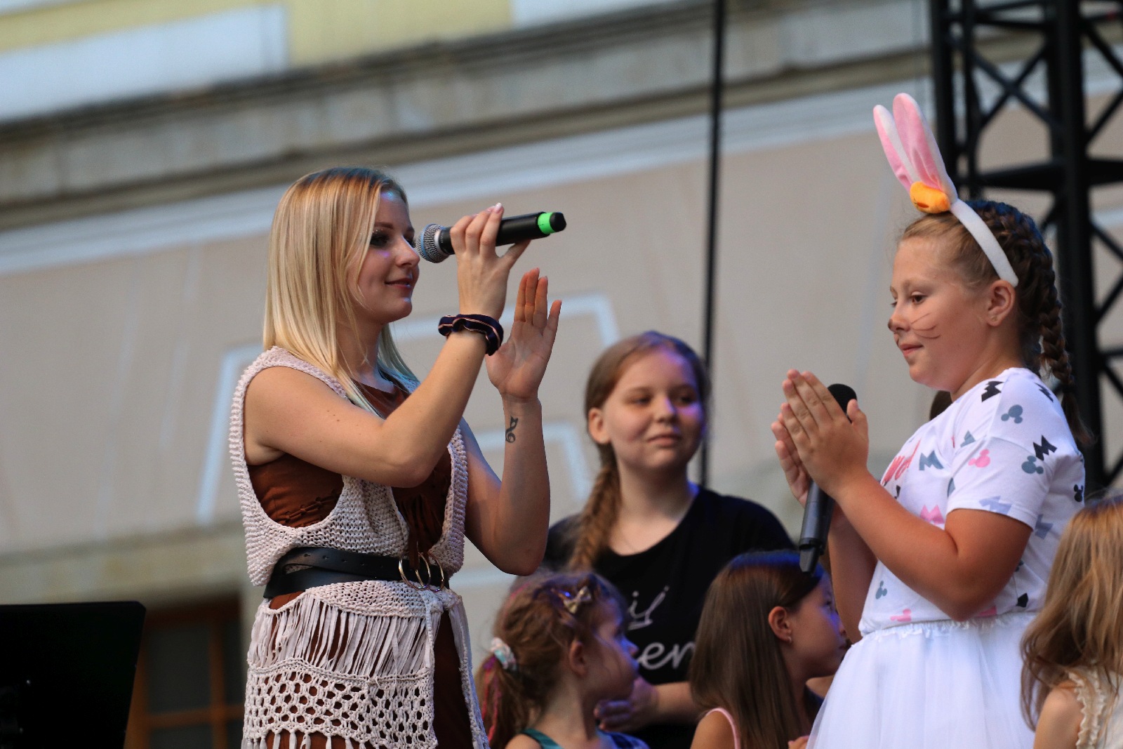 Przeboje Disneya zabrzmiały na dziedzińcu Akademii Rycerskiej