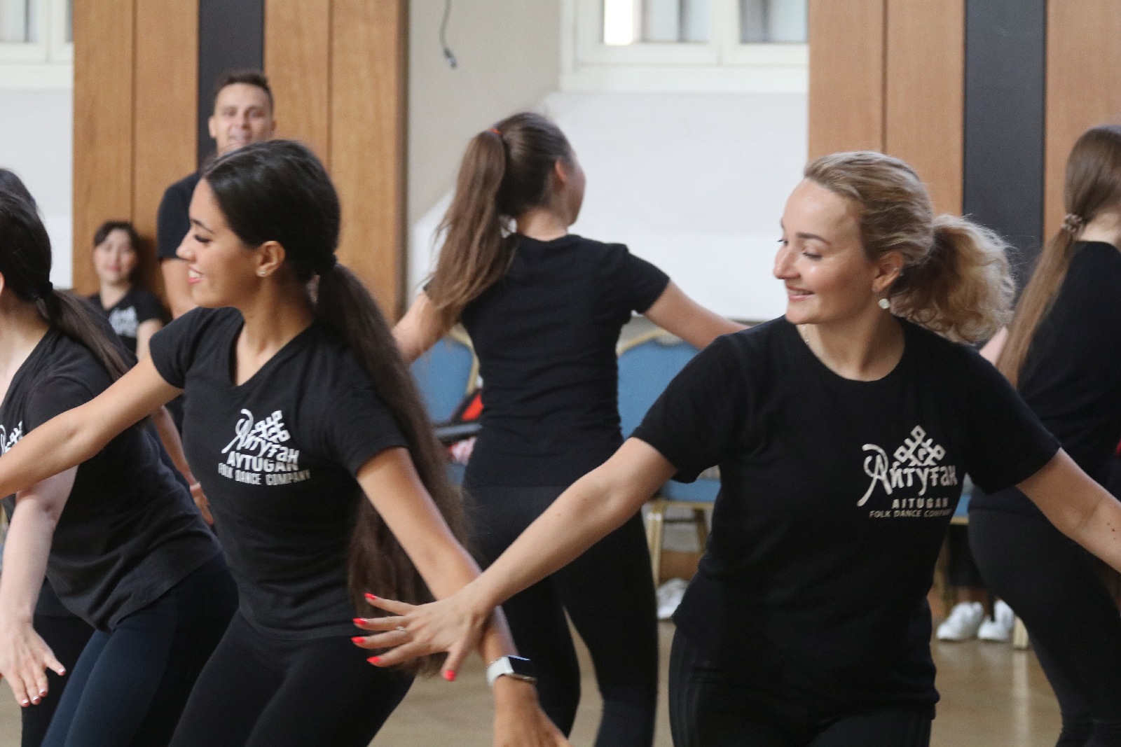 Świat pod Kyczerą 2021: Warsztaty taneczne w Sali Maneżowej