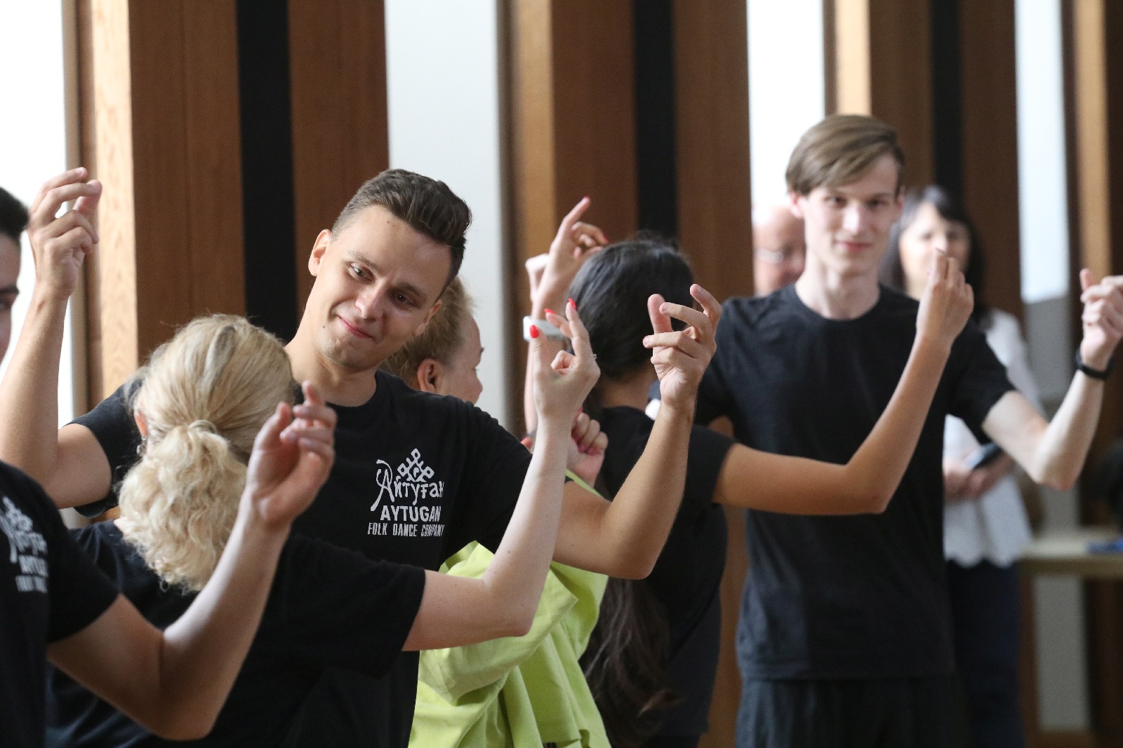 Świat pod Kyczerą 2021: Warsztaty taneczne w Sali Maneżowej