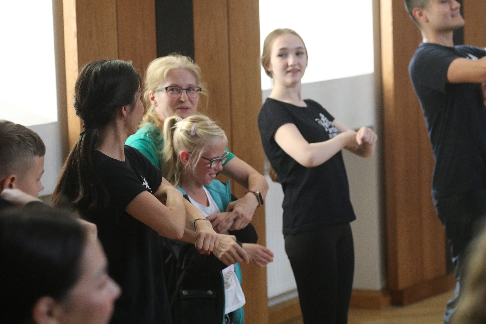 Świat pod Kyczerą 2021: Warsztaty taneczne w Sali Maneżowej