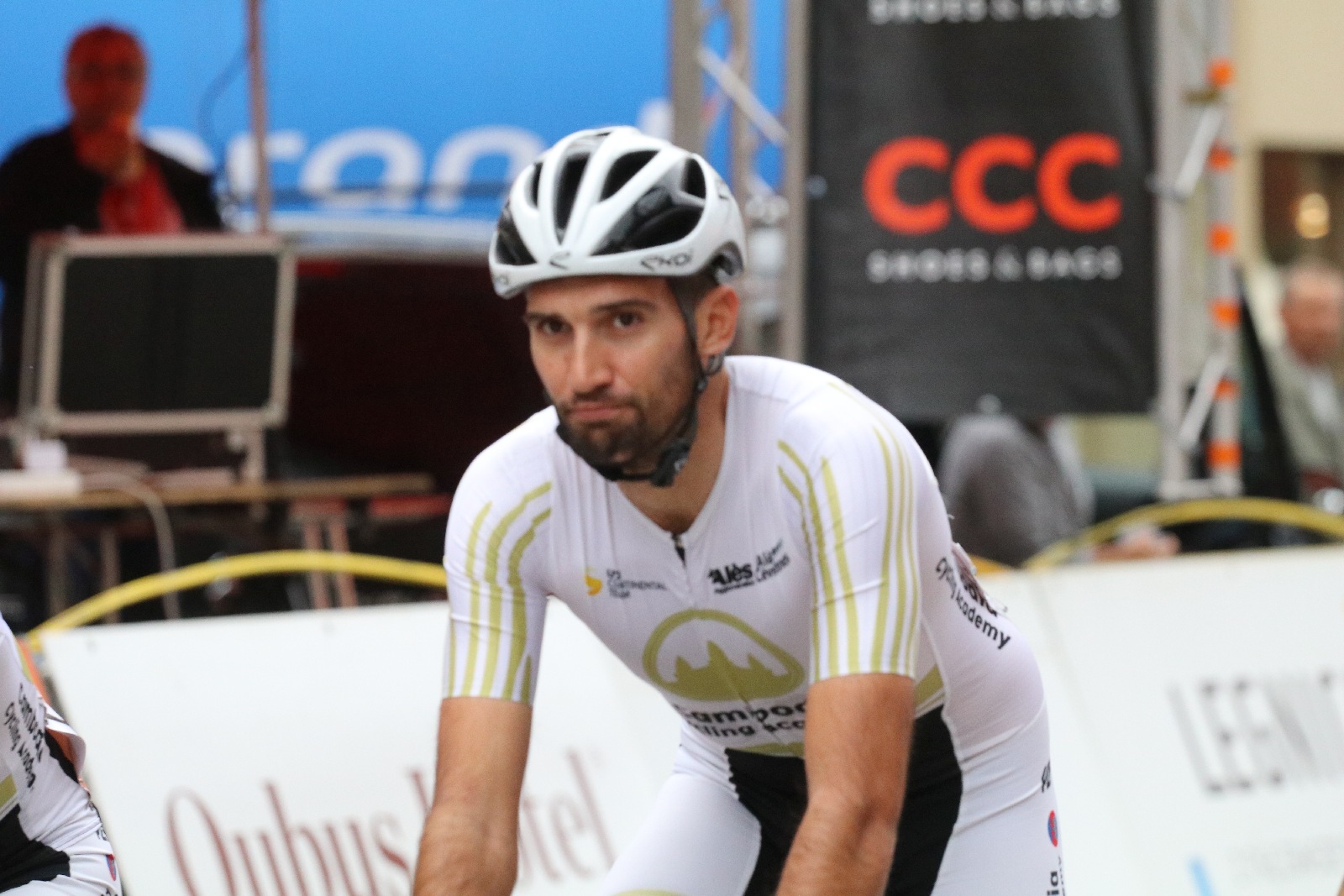 Szesnaście drużyn wystrtowało w 55. CCC Tour Grody Piastowskie