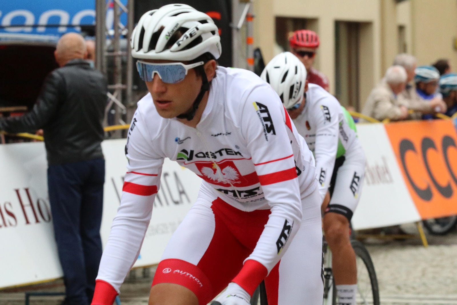 Szesnaście drużyn wystrtowało w 55. CCC Tour Grody Piastowskie