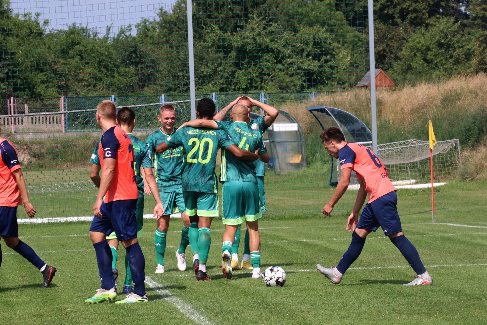 Miedź II Legnica pokonuje na własnym boisku Wartę Gorzów