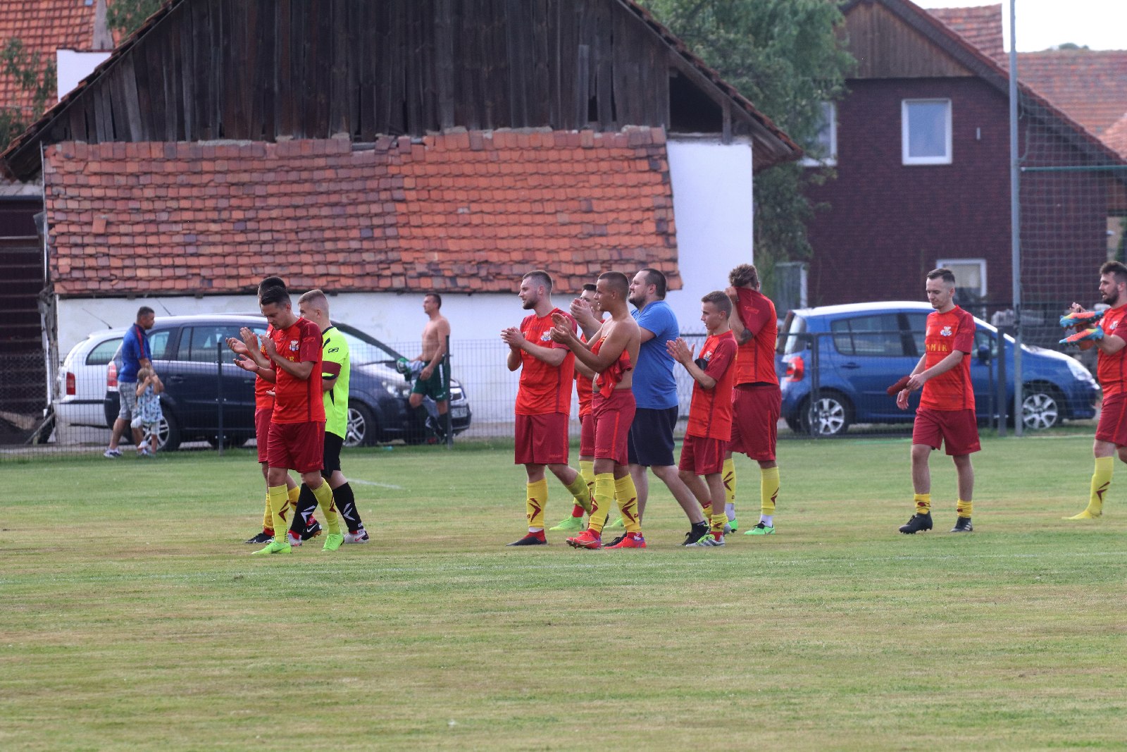 KS Legnickie Pole w dziesiątkę pokonuje Zryw Kłębanowice