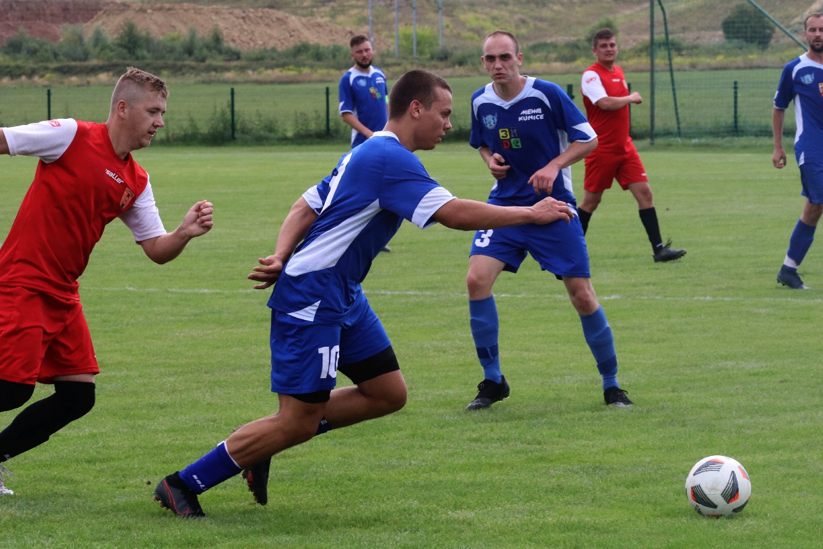 Rezerwy Mewy Kunice rozgromiły Czarnych Golanka Dolna