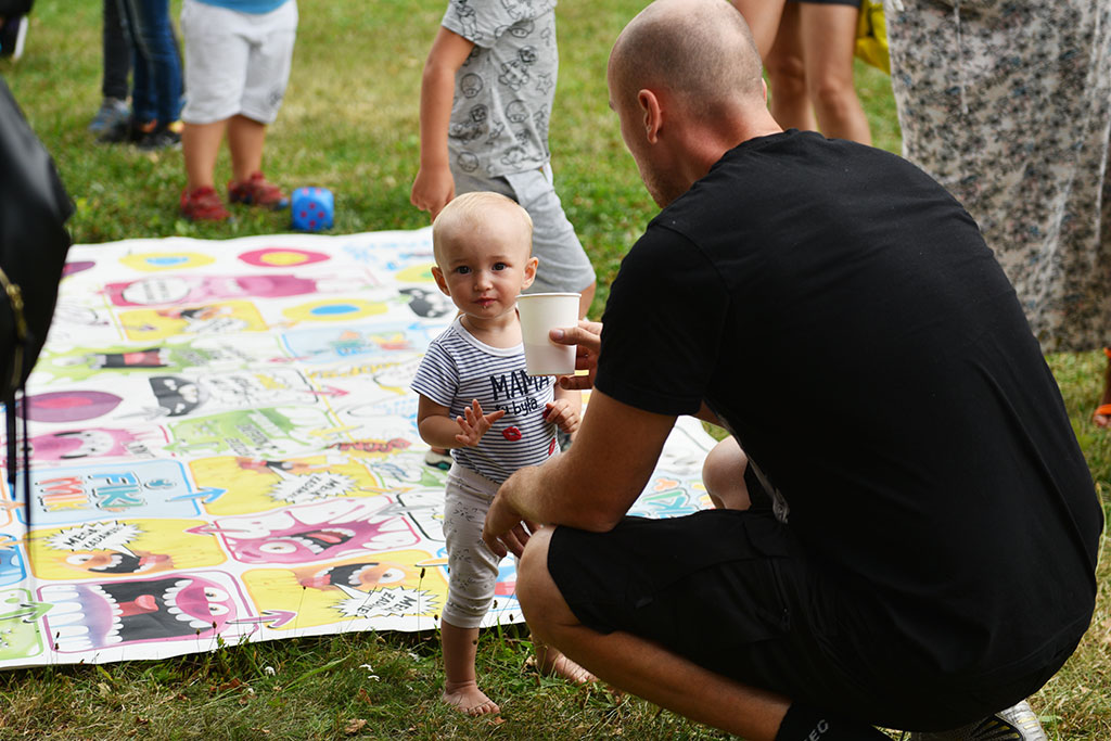 Wspólne niedzielne biesiadowanie na Angielskiej Polanie