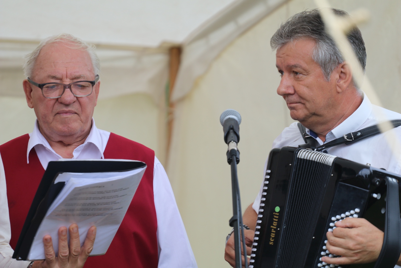 Lokalni pasjonaci i artyści spotkali się w Legnickim Polu