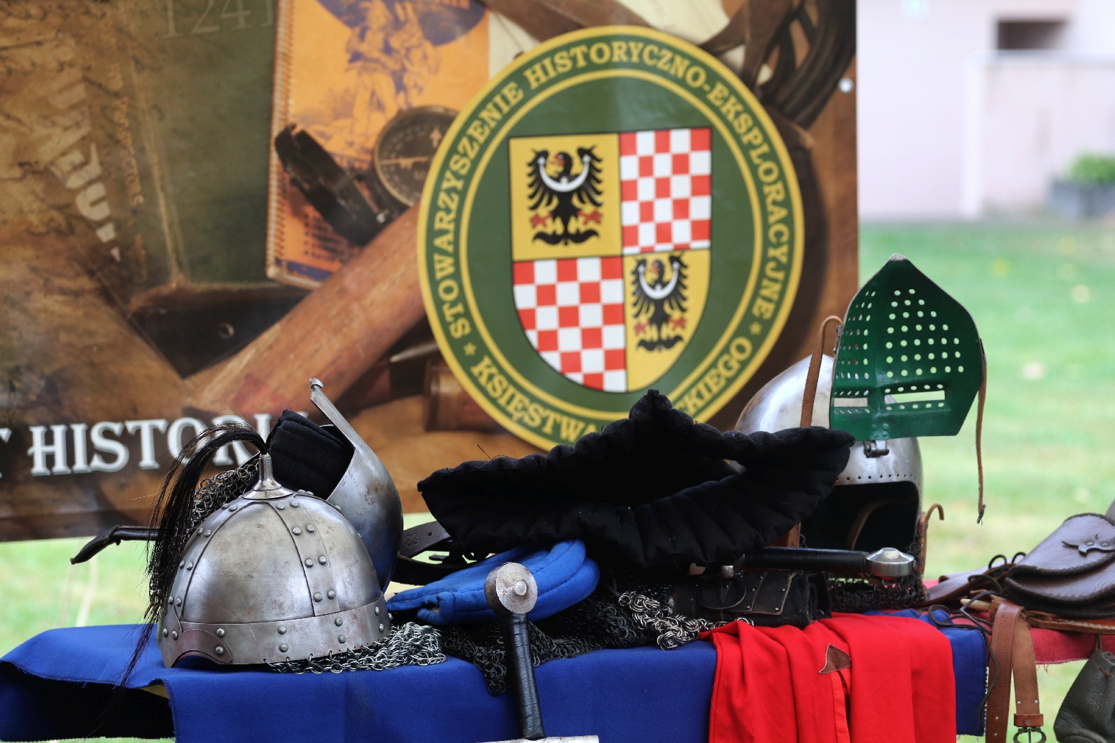 Lokalni pasjonaci i artyści spotkali się w Legnickim Polu