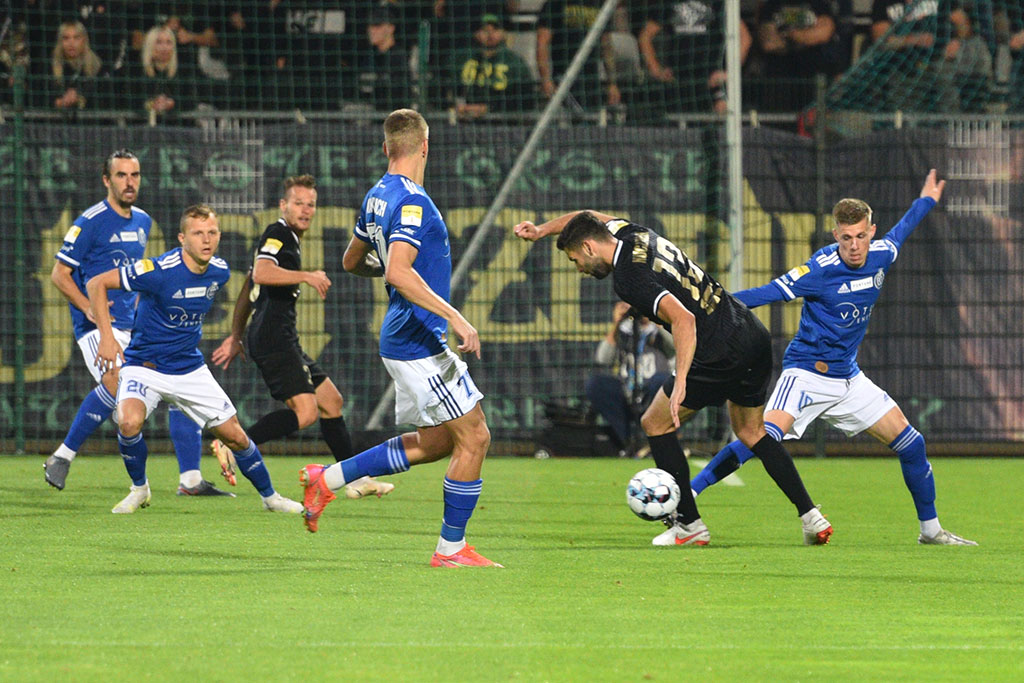 Podział punktów na Orła Białego. Miedź remisuje z Jastrzębiem