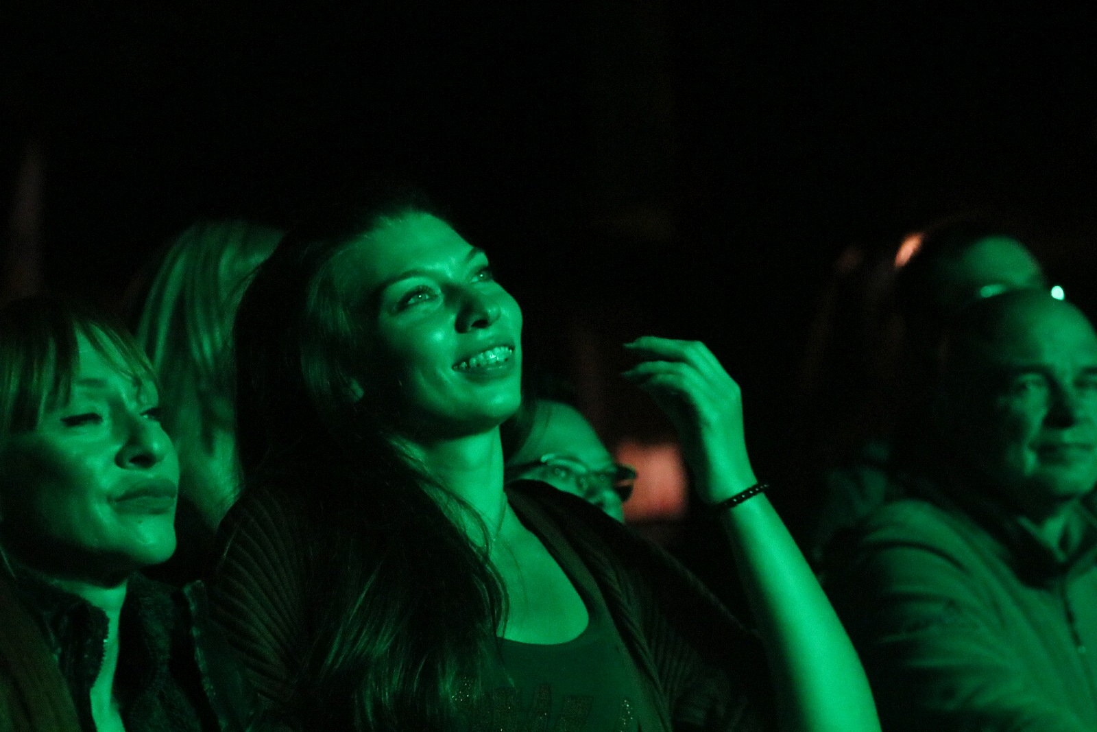 Tłumy pod sceną. Mesajah na scenie na zakończenie festiwalu