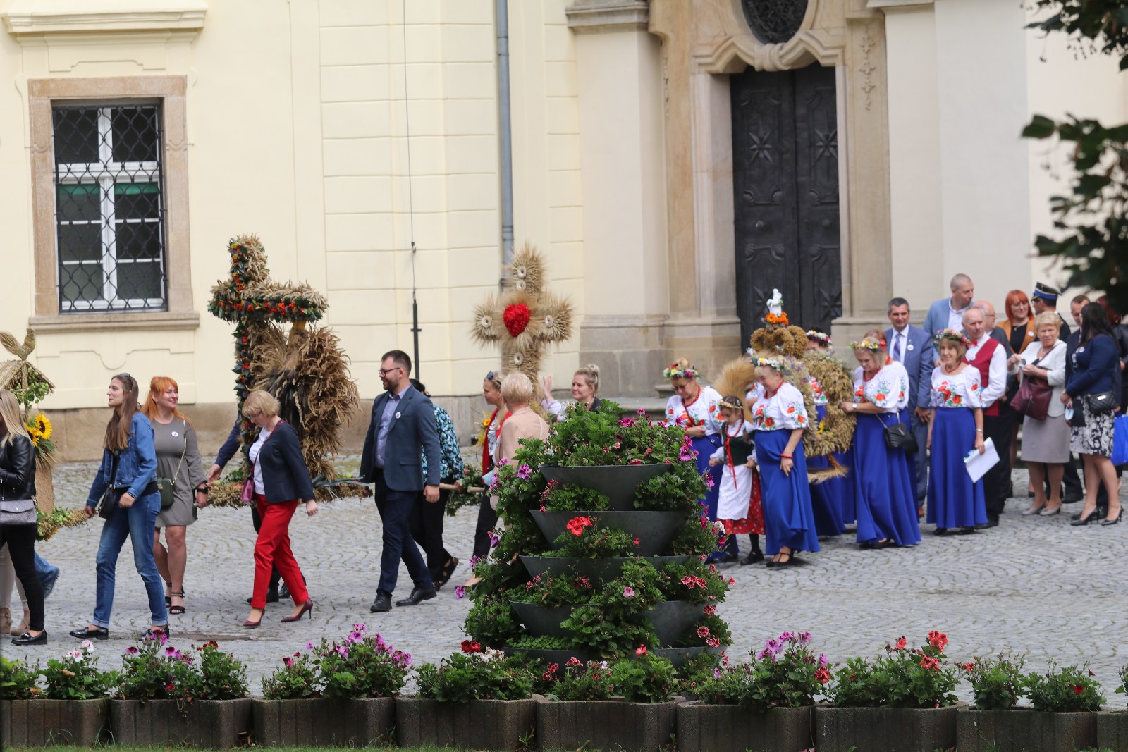 Dożynki w Legnickim Polu pełne radości i dobrej zabawy