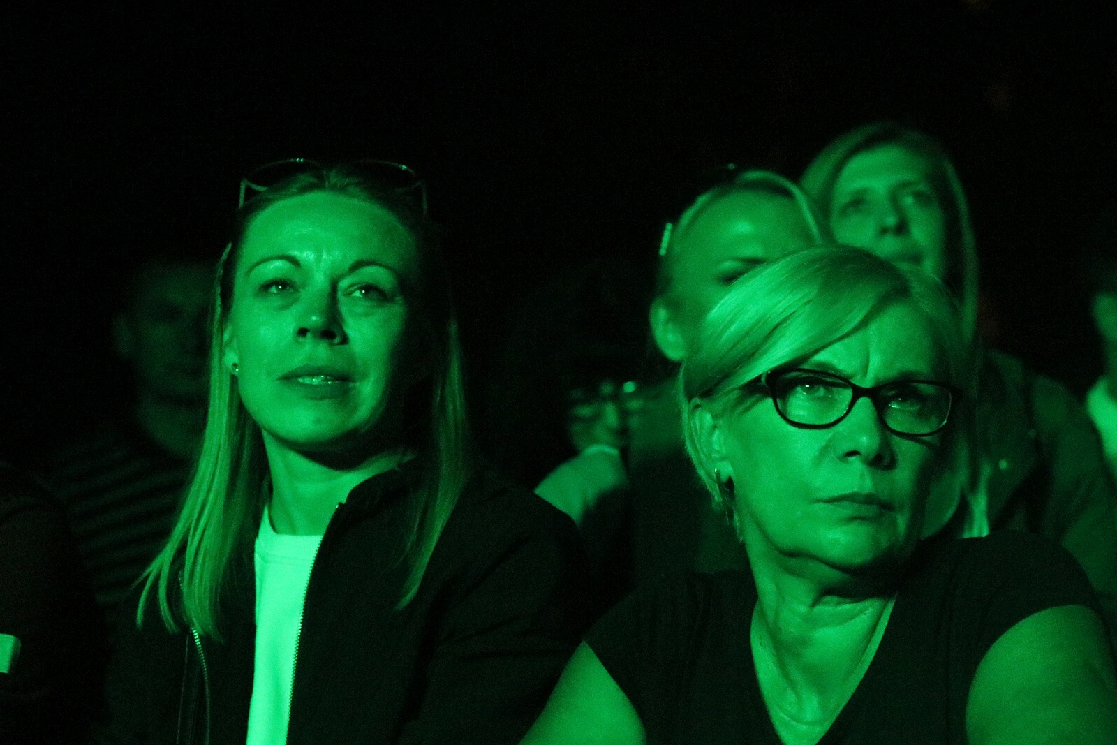 Tłumy pod sceną. Mesajah na scenie na zakończenie festiwalu