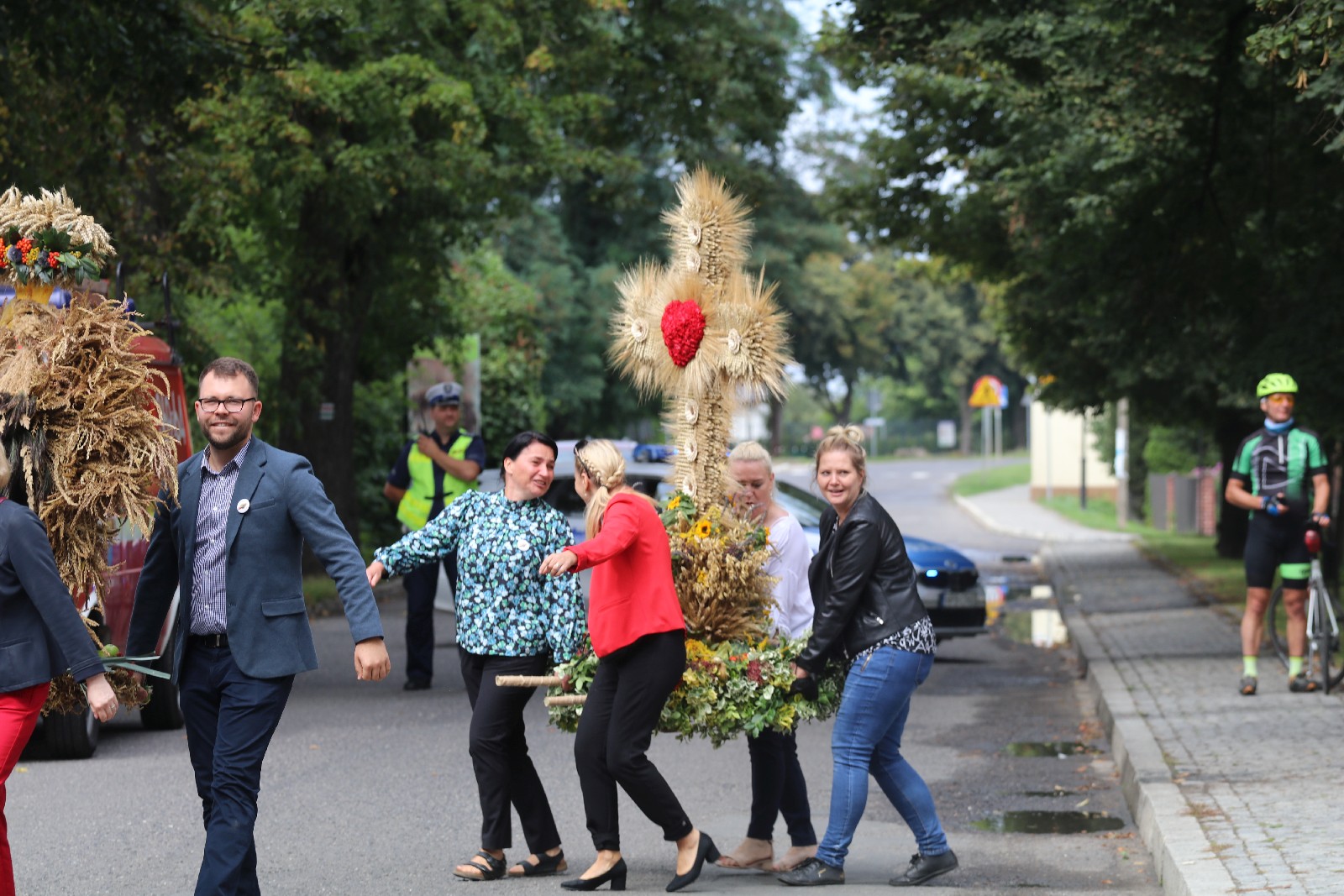 Dożynki w Legnickim Polu pełne radości i dobrej zabawy