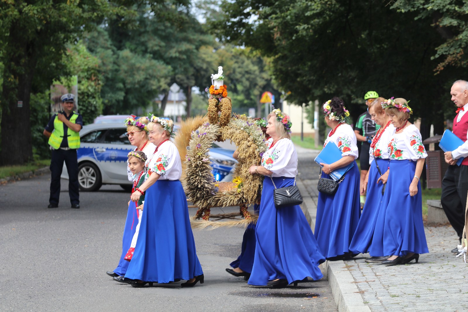 Dożynki w Legnickim Polu pełne radości i dobrej zabawy