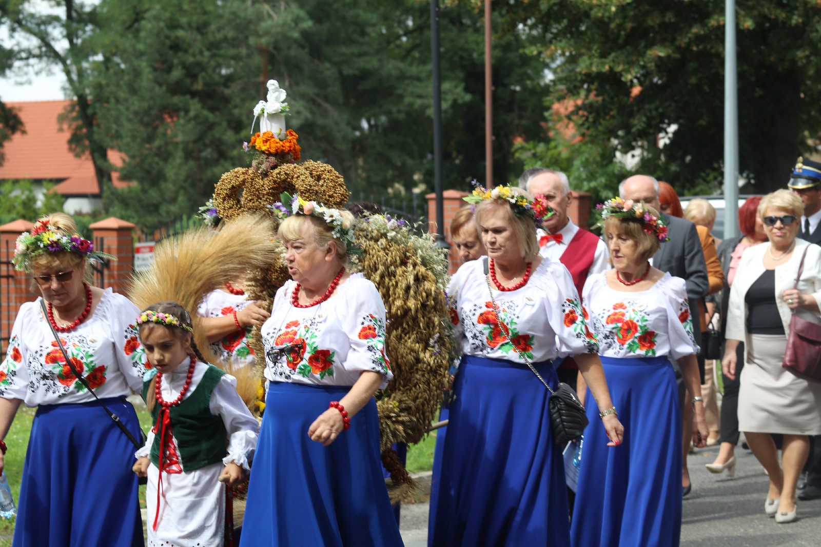 Dożynki w Legnickim Polu pełne radości i dobrej zabawy