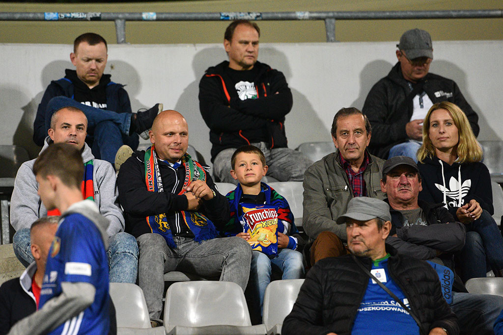 Kibice na meczu Miedź – GKS Jastrzębie. Znajdź się na zdjęciach