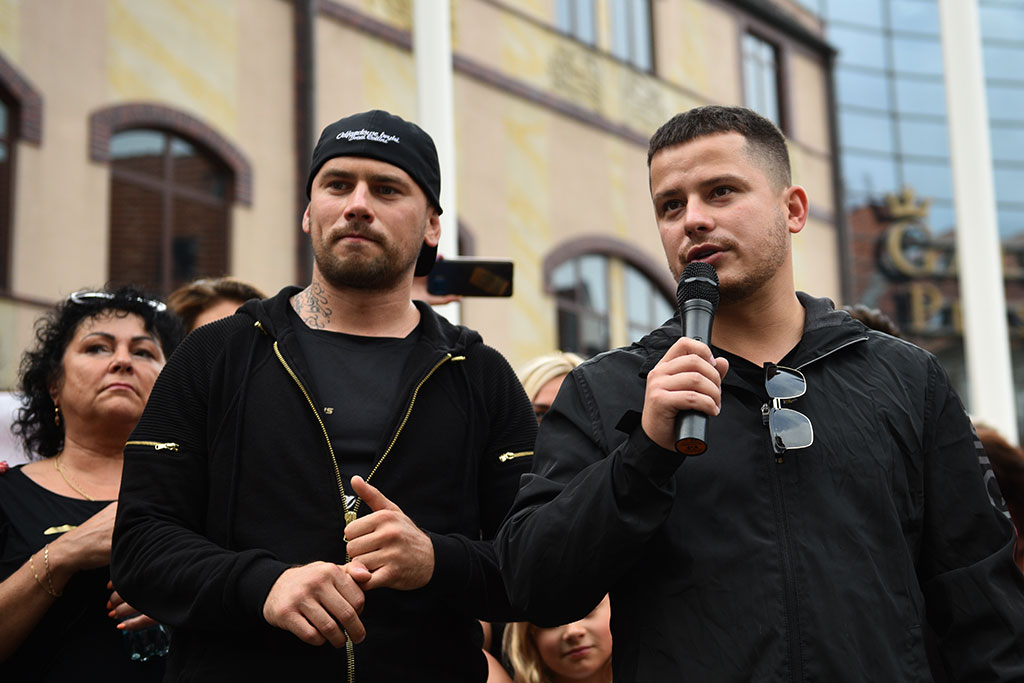 Amelka ma wielkich przyjaciół. Dla niej wsiedli na rowery