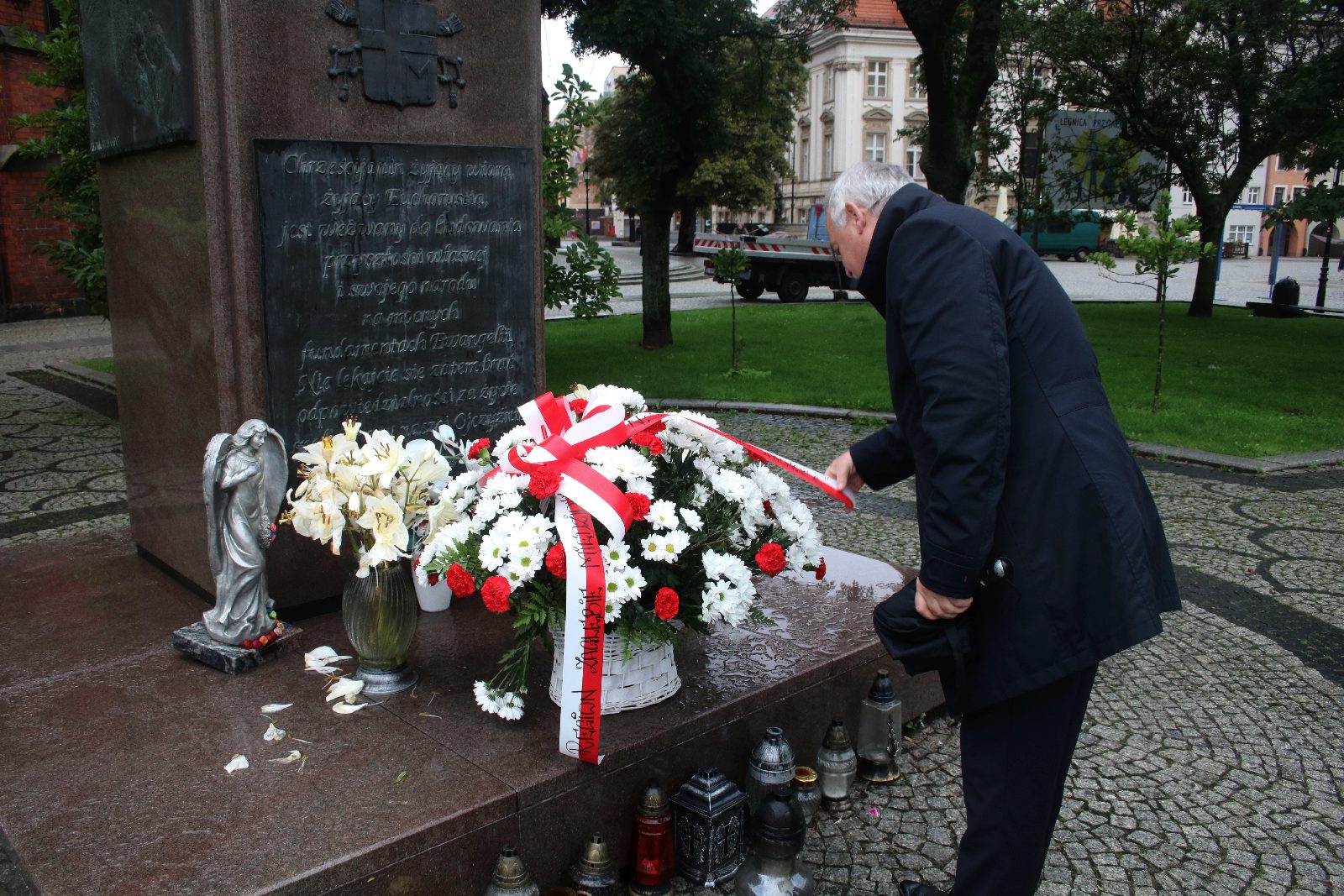 W rocznicę powstania Solidarności związkowcy złożyli kwiaty