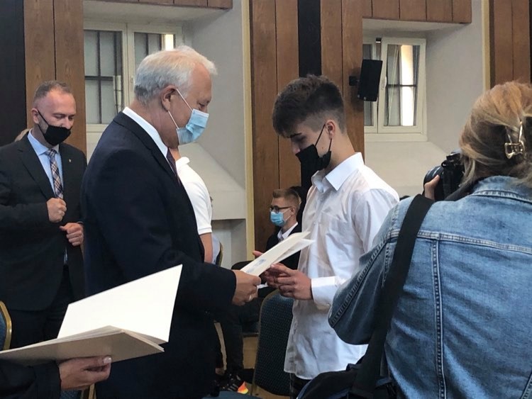 Prezydent Tadeusz Krzakowski nagrodził najlepszych z najlepszych